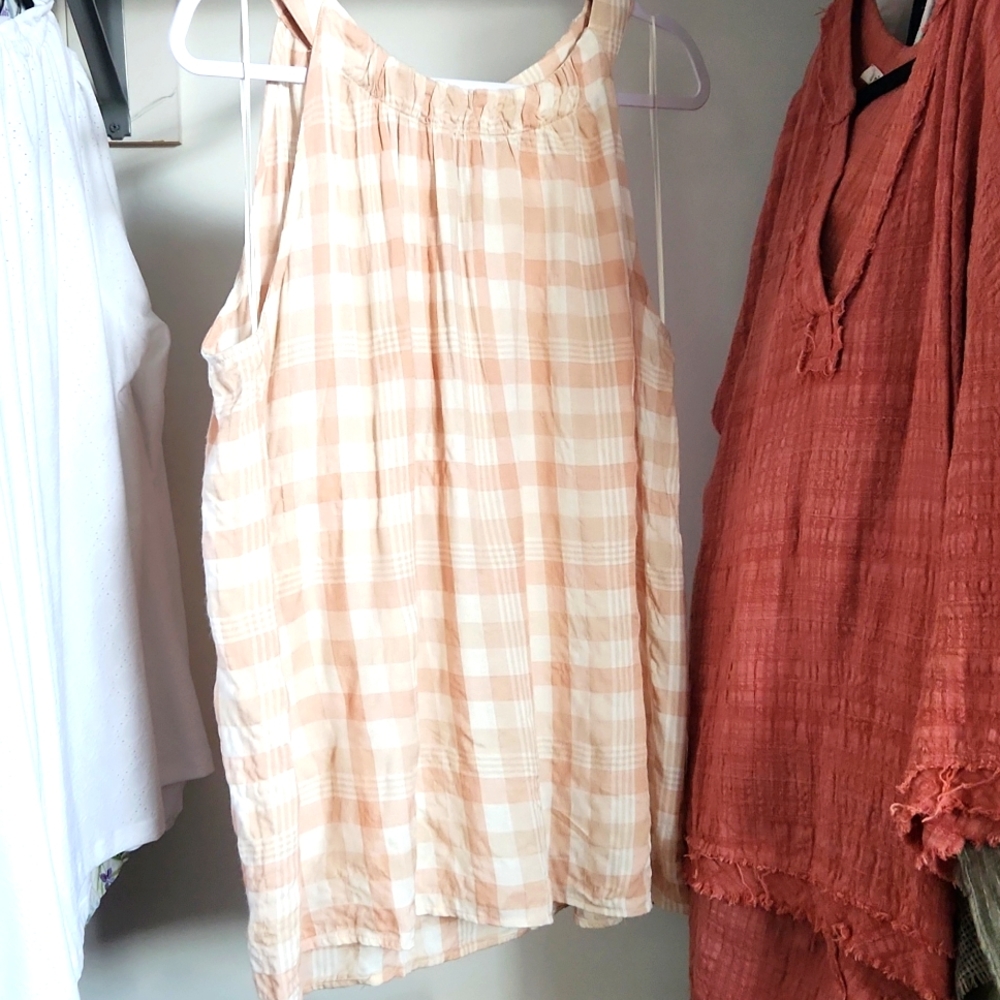 Jane and Delancey checkered tank top. Size medium.